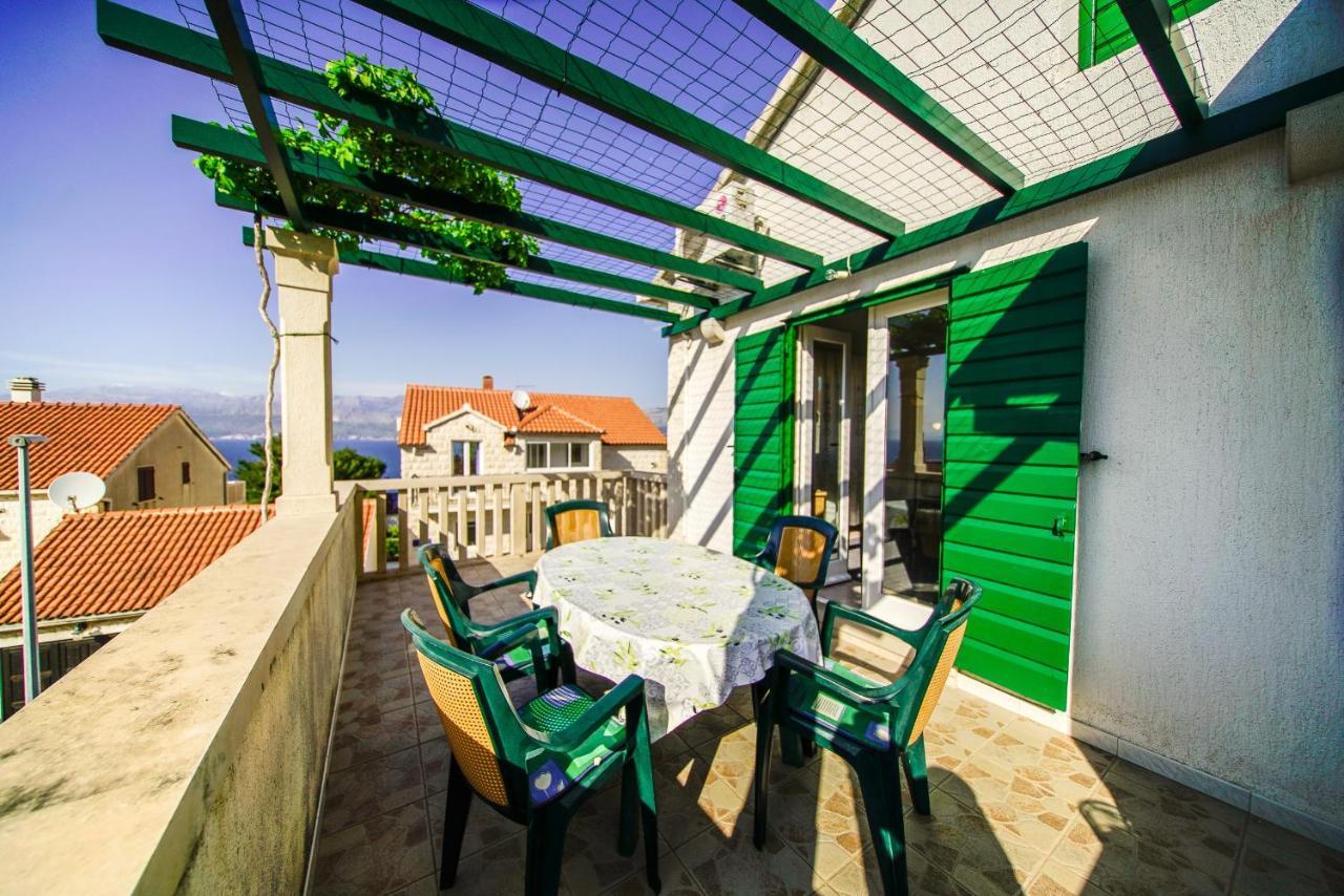 Apartments With A Parking Space Postira, Brac - 18472 Exteriér fotografie